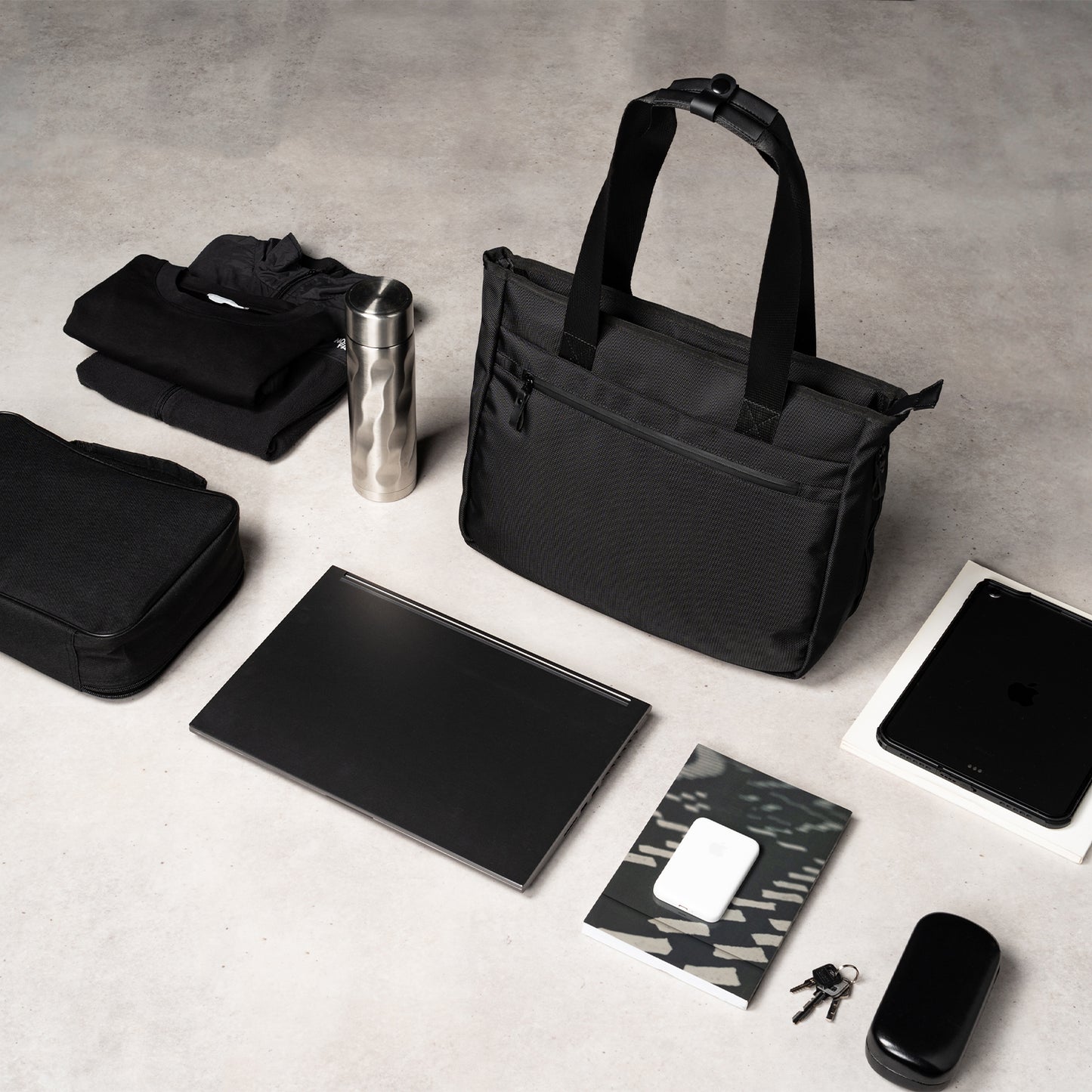 【拡張できる薄型】Tech Tote Pro