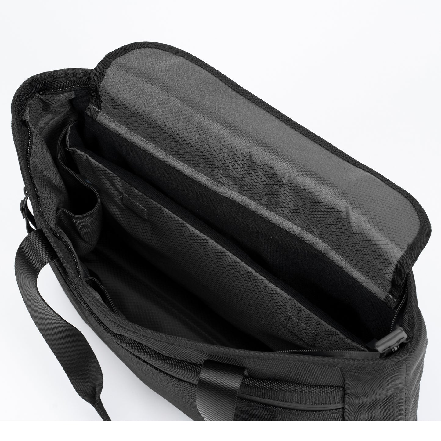 【ガジェット収納に特化】Tech Tote