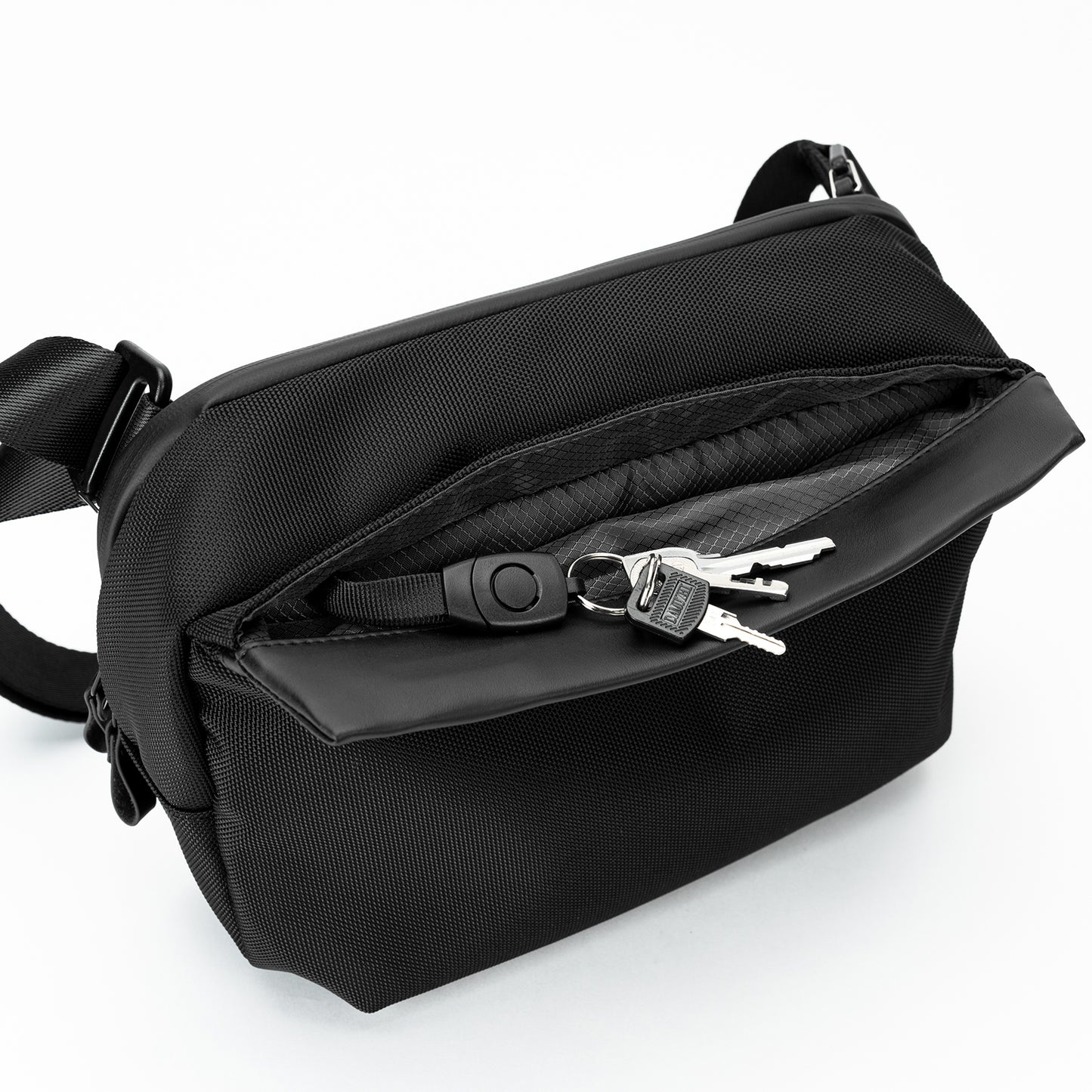 【2秒で荷物が取り出せる】ショルダーバッグ Quick Sling