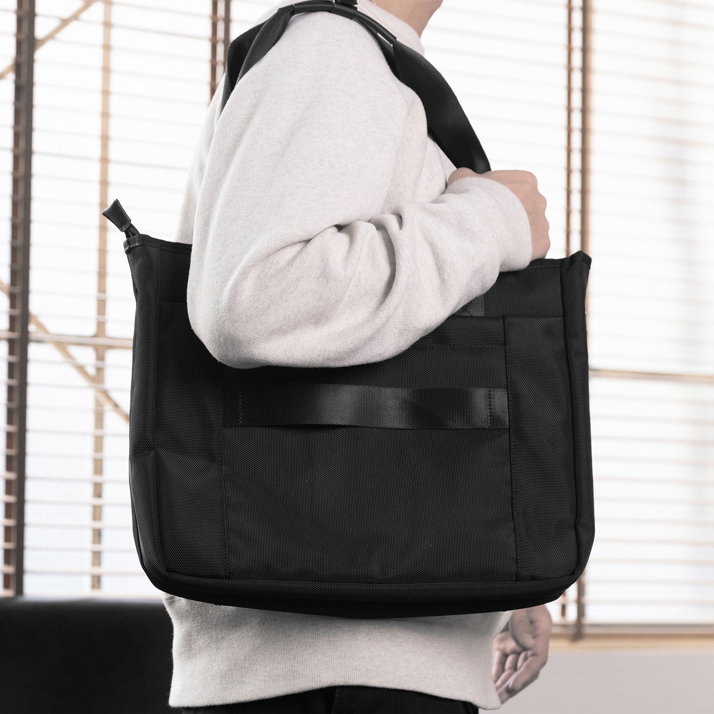 【拡張できる薄型】Tech Tote Pro
