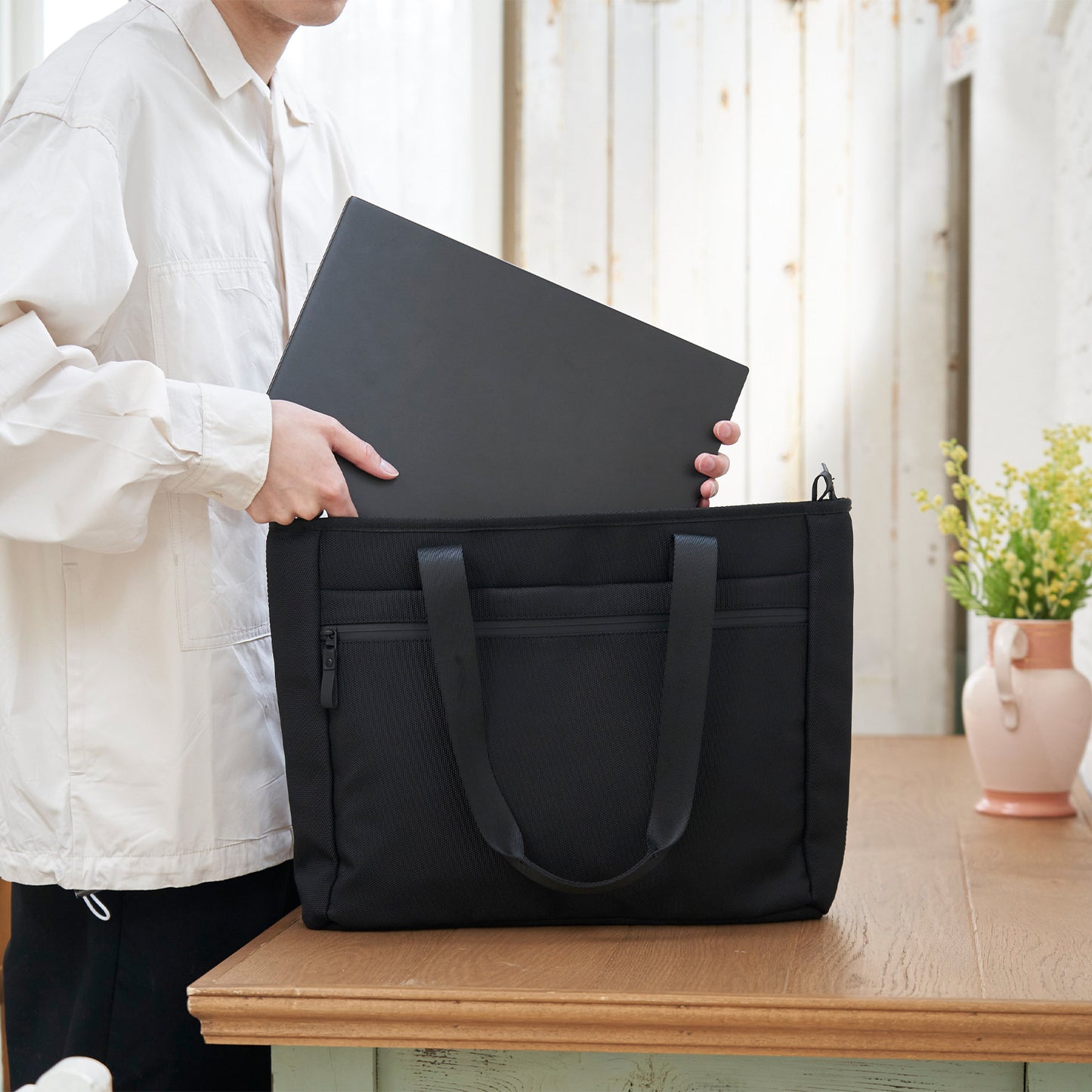 【ガジェット収納に特化】Tech Tote
