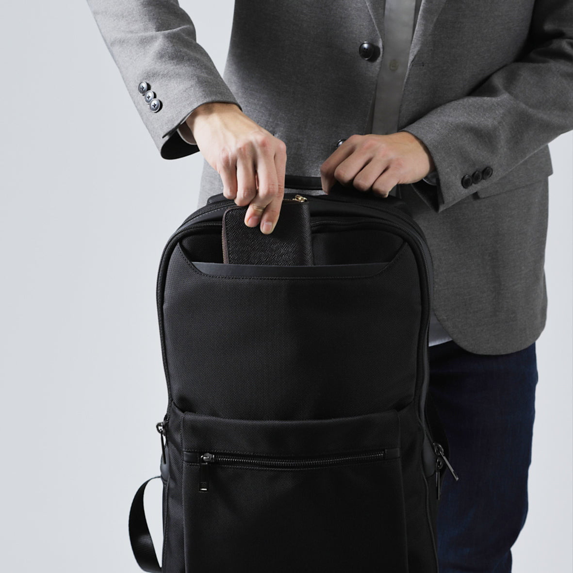 【拡張できる薄型】 ビジネスリュック ExPack - Zepirion(ゼピリオン)公式オンラインショップ